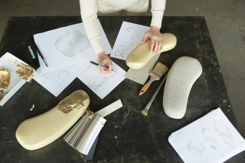 Deknudt Mirrors – Designerporträt