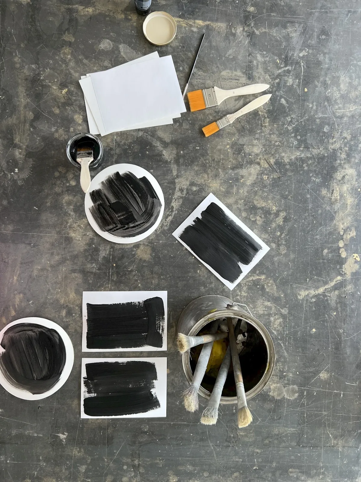 Designarbeit bei DeKnudt Mirrors